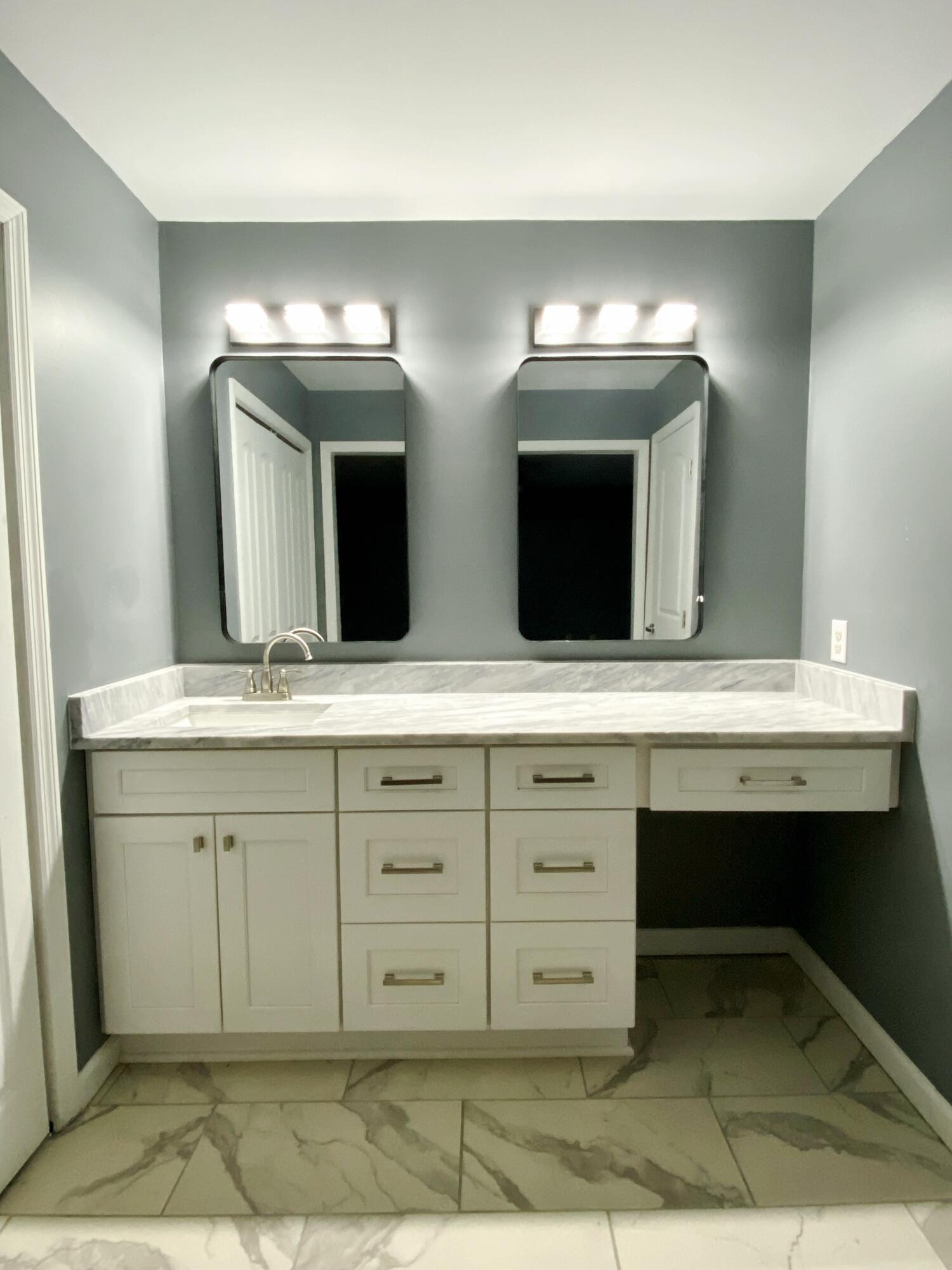 9502 Timberlog Drive Chattanooga, TN 37421 - Photo 14 of 32 upstairs full bath
