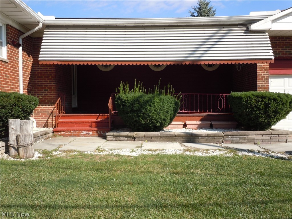 17914 Neff Road Cleveland, OH 44119 - Photo 4 of 23 Gallery Image 4