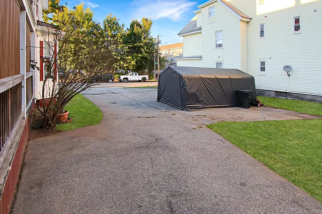 $599,000 | 486 Granite Street, Manchester, NH 03102