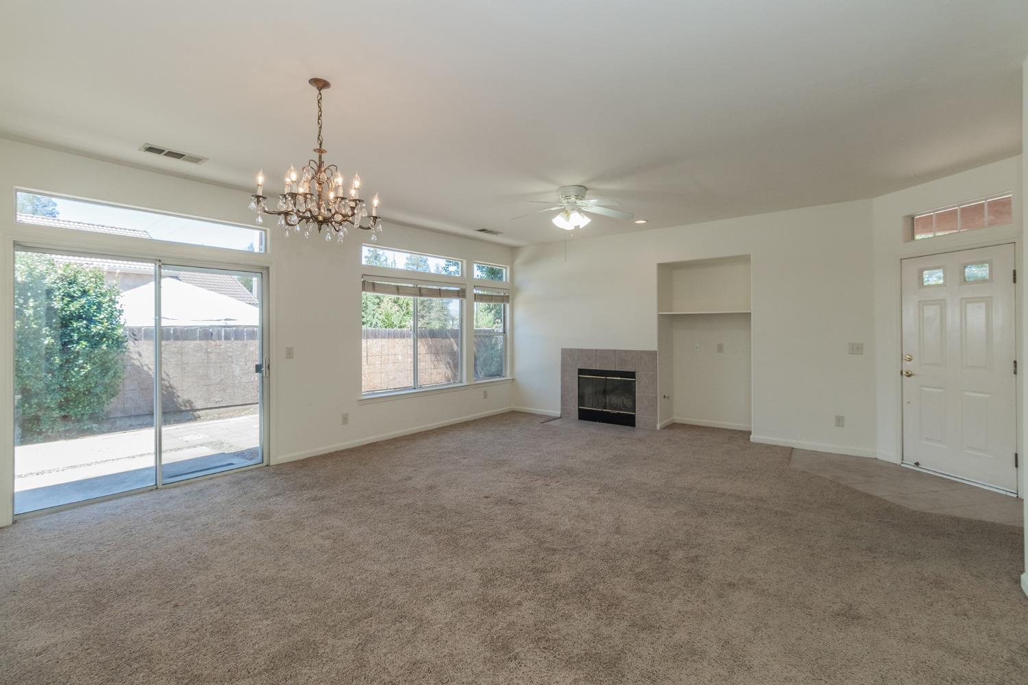 114 Twins Court Reedley, CA 93654 - Photo 5 of 25 Gallery Image 5