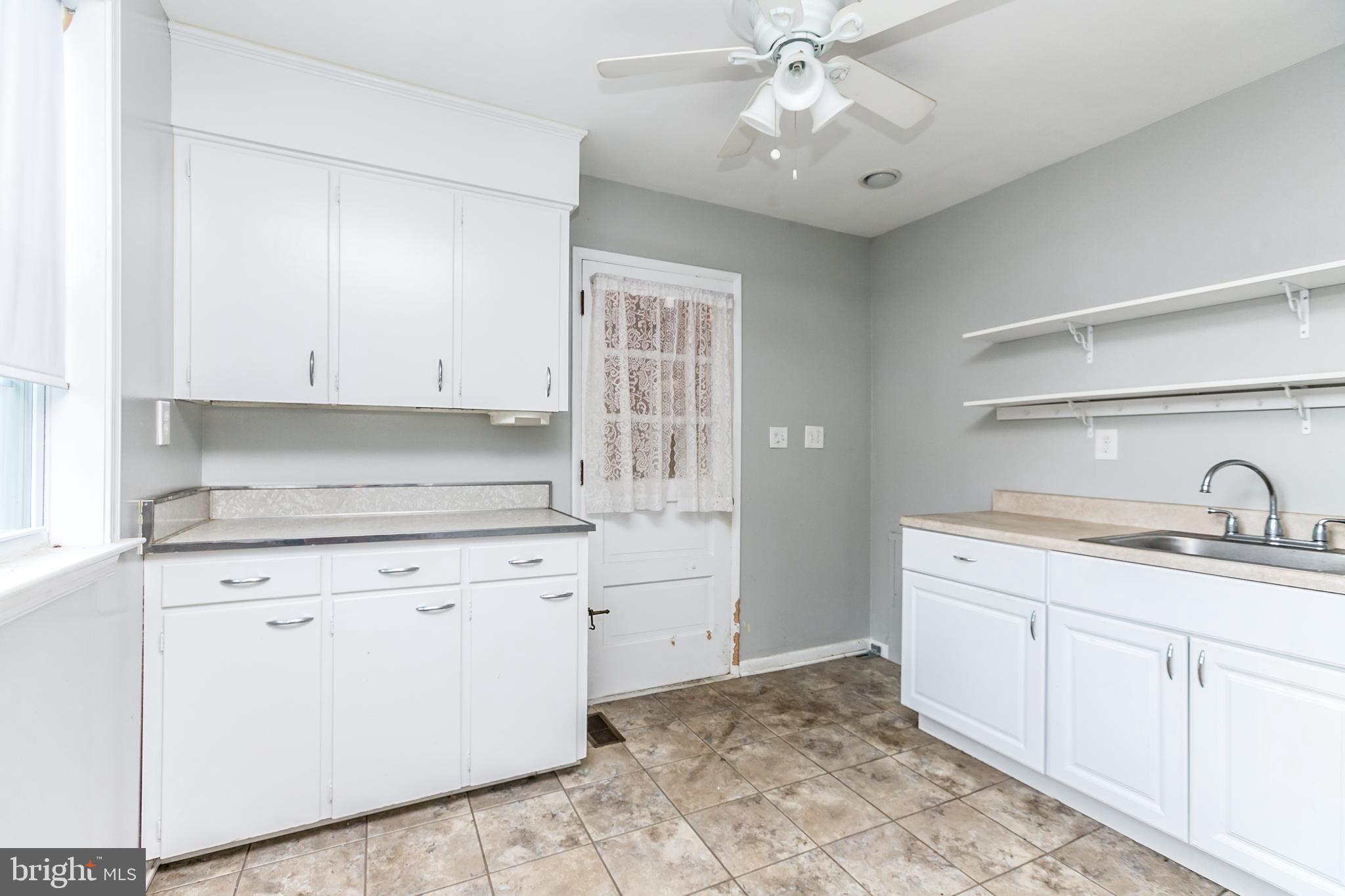 2806 Paper Mill Road Phoenix, MD 21131 - Photo 38 of 50 Interior of Shed