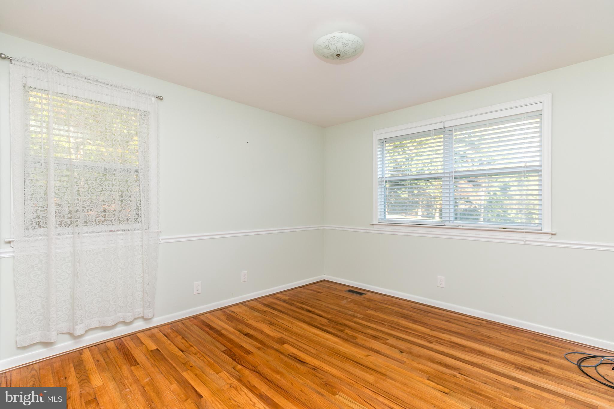 2806 Paper Mill Road Phoenix, MD 21131 - Photo 41 of 50 Dining room of Shed