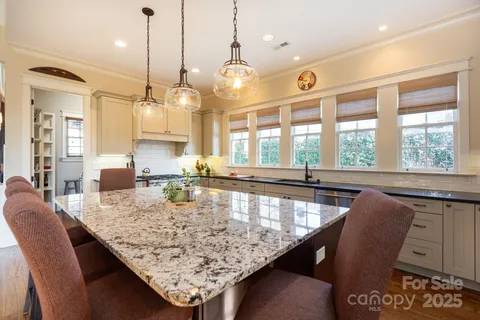 $1,595,000 | 2852 Attaberry Drive, Charlotte, NC 28205