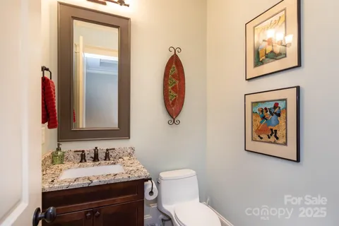 $1,595,000 | 2852 Attaberry Drive, Charlotte, NC 28205