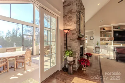 $1,595,000 | 2852 Attaberry Drive, Charlotte, NC 28205