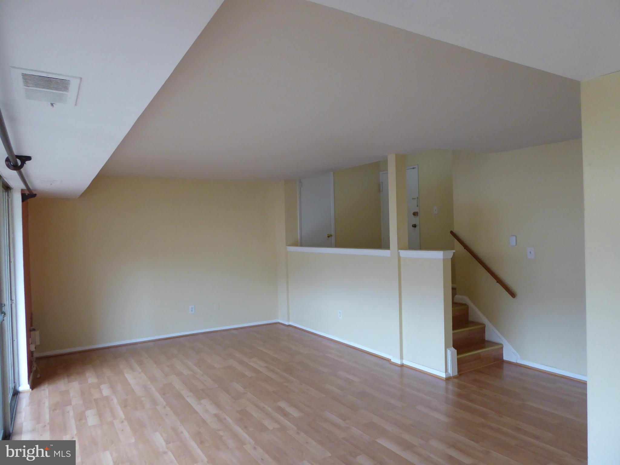 2517 Baltimore Road, Unit 2 Rockville, MD 20853 - Photo 4 of 23 Living Room