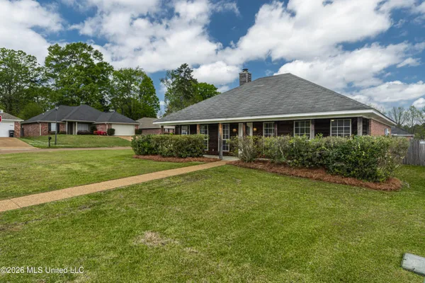 $2,095 | 251 August Drive, Brandon, MS 39042