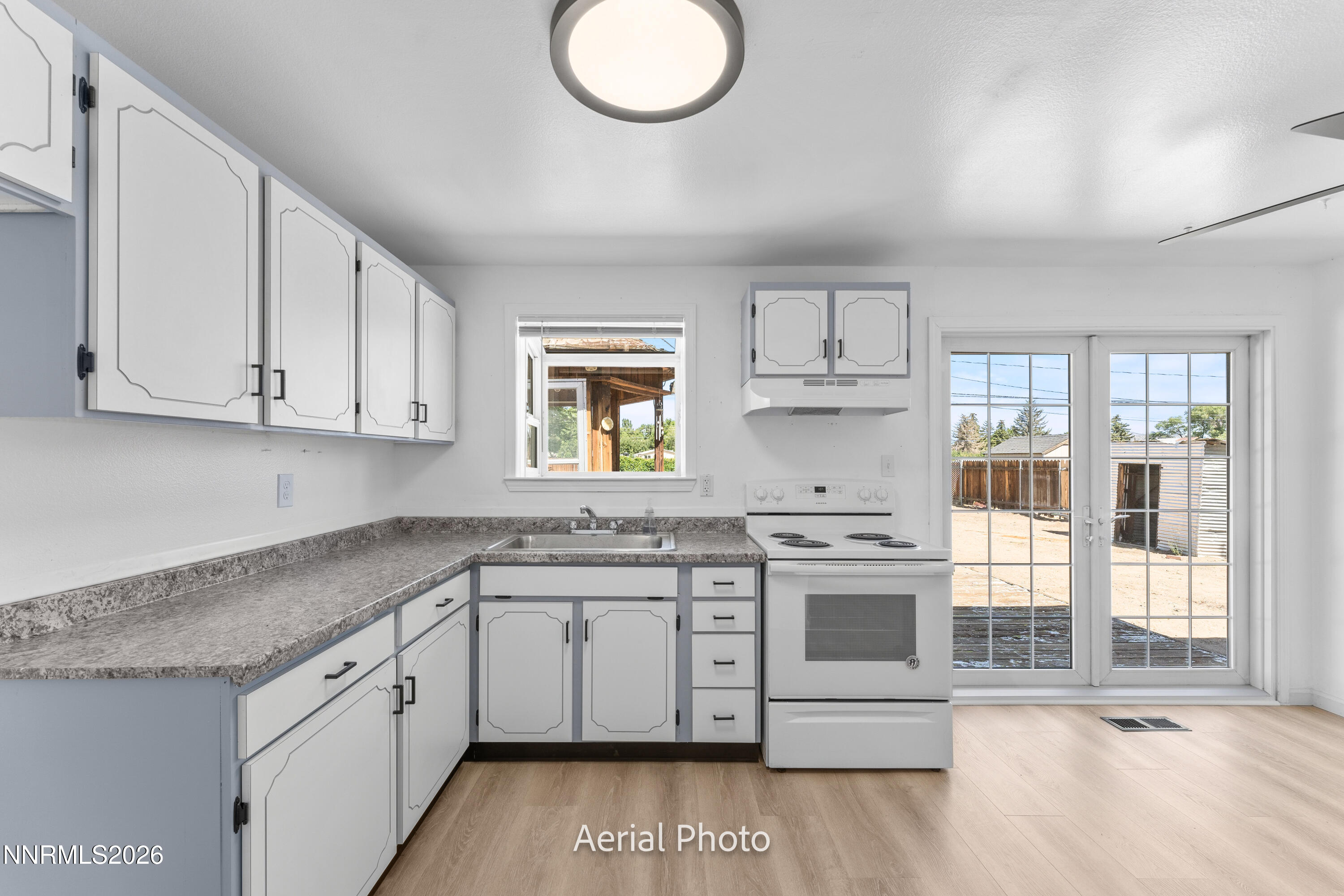 9245 Fremont Way Reno, NV 89506 - Photo 12 of 38 13-9245 Fremont Way Reno NV 89506 (13 of