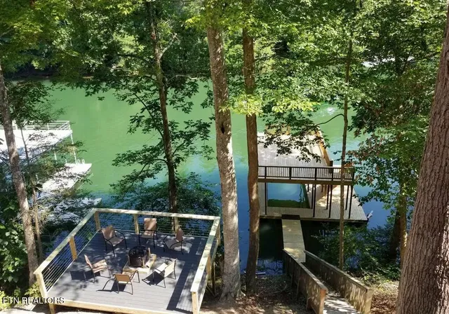 $1,100,000 | 143 North Bridge Lane, La Follette, TN 37766