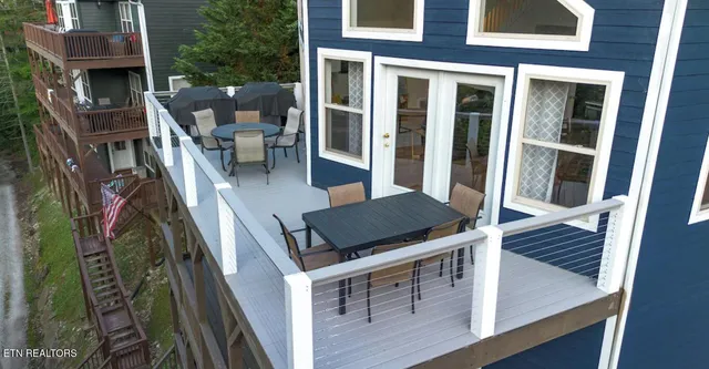 $1,100,000 | 143 North Bridge Lane, La Follette, TN 37766