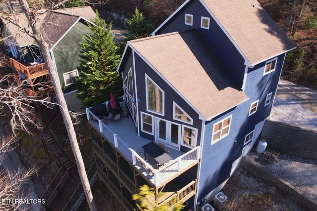 $1,100,000 | 143 North Bridge Lane, La Follette, TN 37766