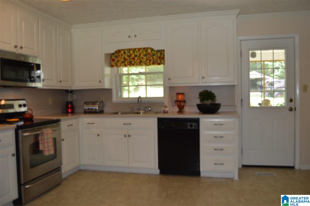 4051 Ebell Road Oneonta, AL 35121 - Photo 9 of 36
