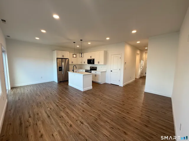 $419,000 | 124 Highlawn Street, Waterbury, CT 06705