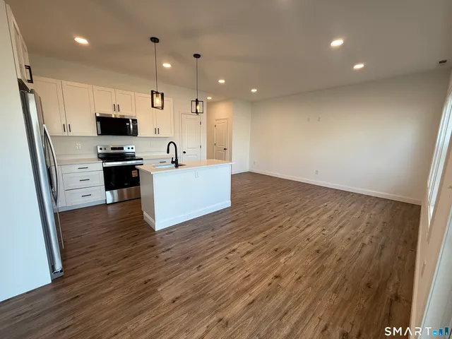 $419,000 | 124 Highlawn Street, Waterbury, CT 06705