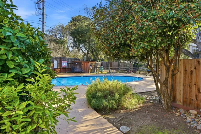 $439,000 | 1411 Creekside Drive, Unit 2, Walnut Creek, CA 94596