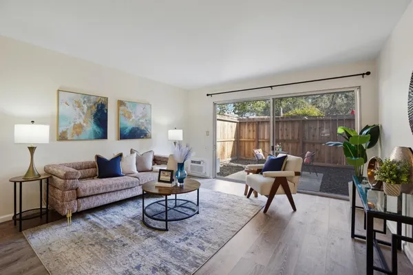 $399,999 | 1411 Creekside Drive, Unit 2, Walnut Creek, CA 94596