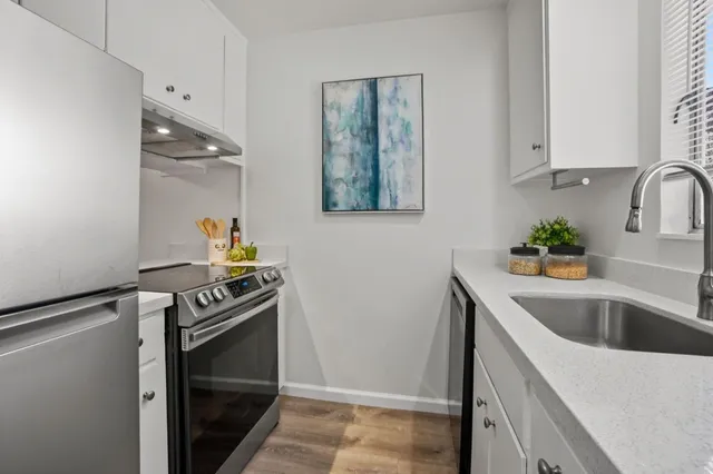 $439,000 | 1411 Creekside Drive, Unit 2, Walnut Creek, CA 94596