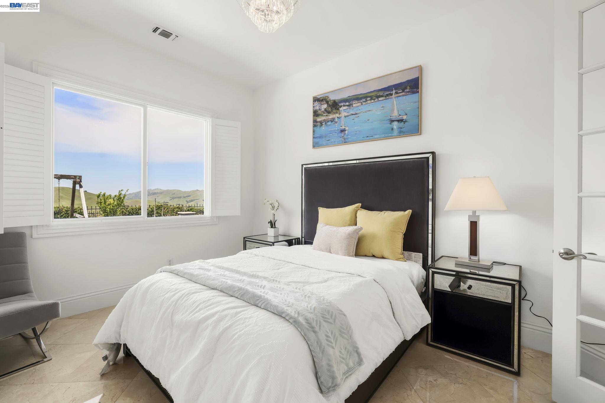 950 Winsford Court San Ramon, CA 94583 - Photo 14 of 68 a bedroom with a bed and a window