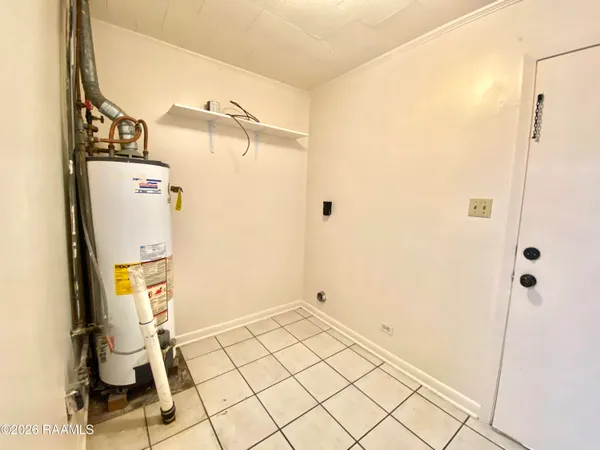 $900 | 801 2nd, Unit A, Rayne, LA 70578