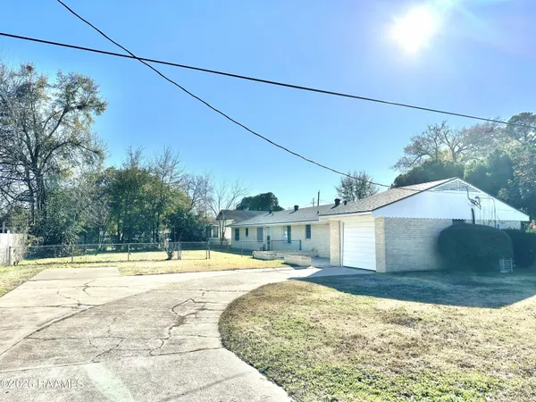 $900 | 801 2nd, Unit A, Rayne, LA 70578