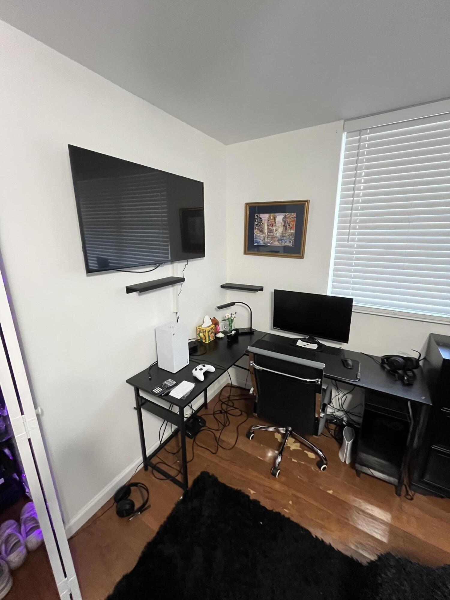 5961 Northwest 2nd Avenue, Unit 108 Boca Raton, FL 33487 - Photo 9 of 25 5961 desk area