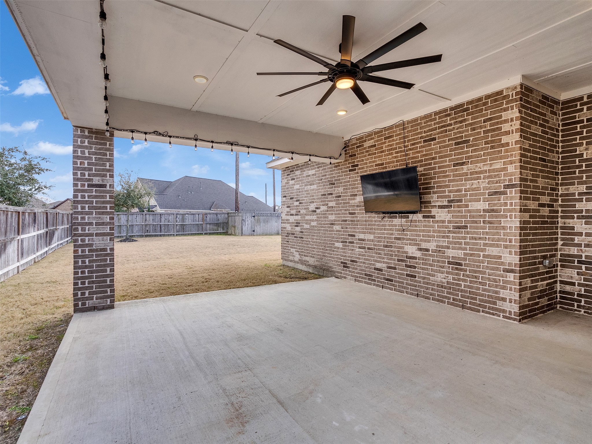 7003 Goldstrum Way Katy, TX 77493 - Photo 21 of 44 a view of livingroom with a flat screen tv