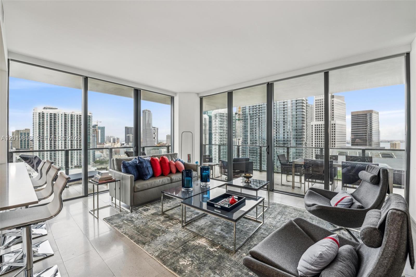 88 Southwest 7th Street, Unit 2111 Miami, FL 33130 - Photo 12 of 30