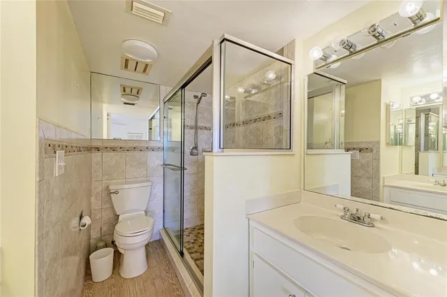 $199,000 | 408 Cerromar Circle South, Unit 335, Venice, FL 34293