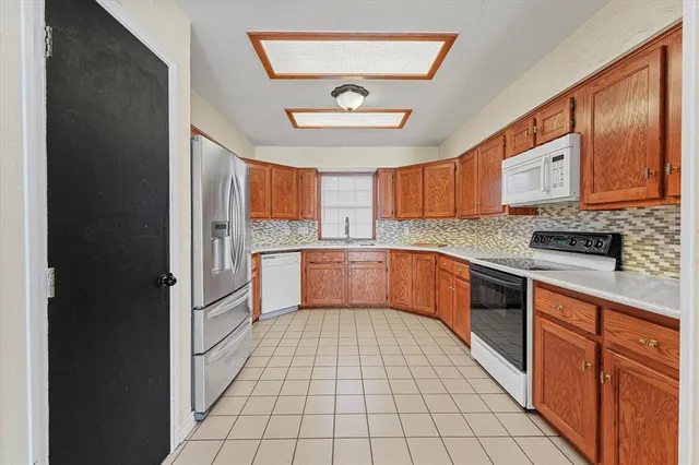 $330,000 | 2112 Teakwood Lane, Plano, TX 75075