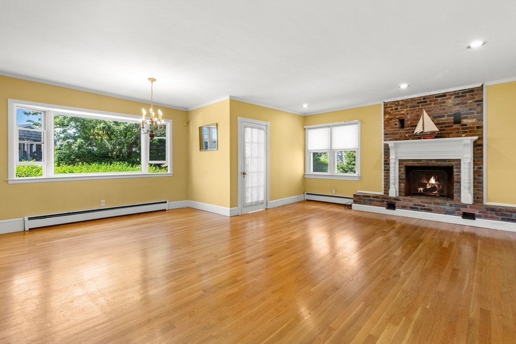 174 Willow Road Nahant, MA 01908 - Photo 11 of 40
