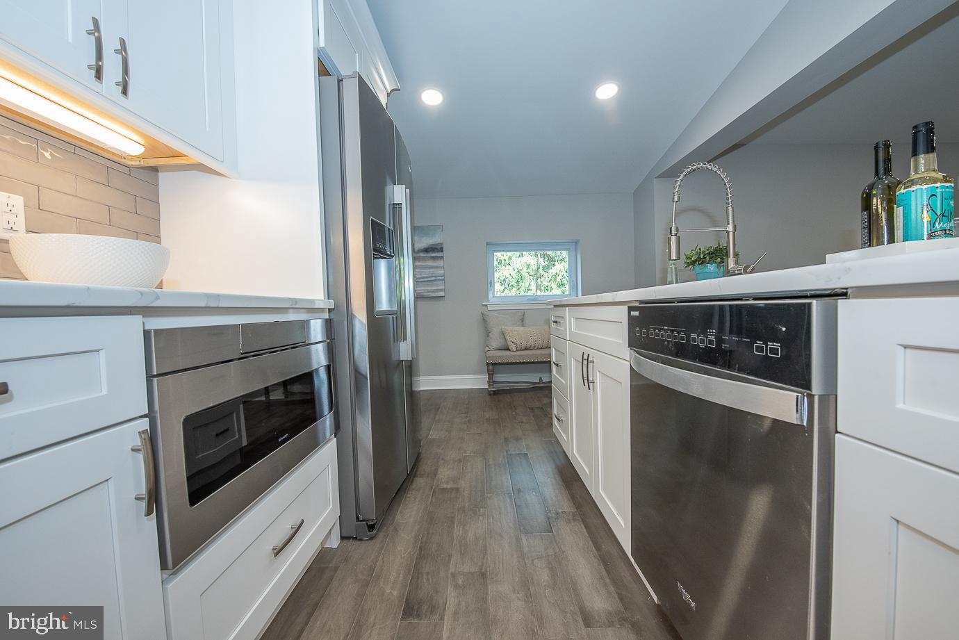 458 Edison Furlong Road Doylestown, PA 18901 - Photo 11 of 43 Microwave Drawer