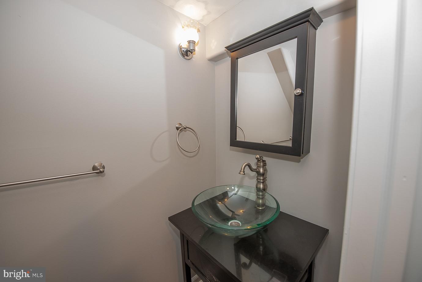 458 Edison Furlong Road Doylestown, PA 18901 - Photo 35 of 43 Powder Room