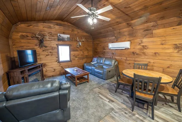 $985,000 | 0 Southeast J Highway, Collins, MO 64738