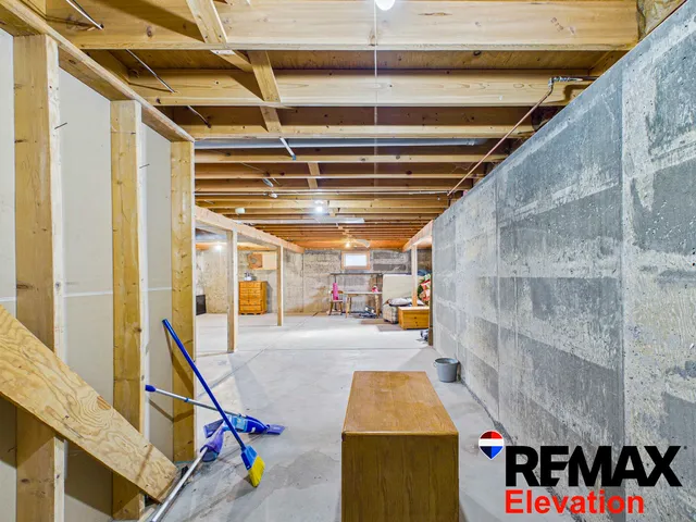 $205,000 | 208 4th Avenue North, Greybull, WY 82426