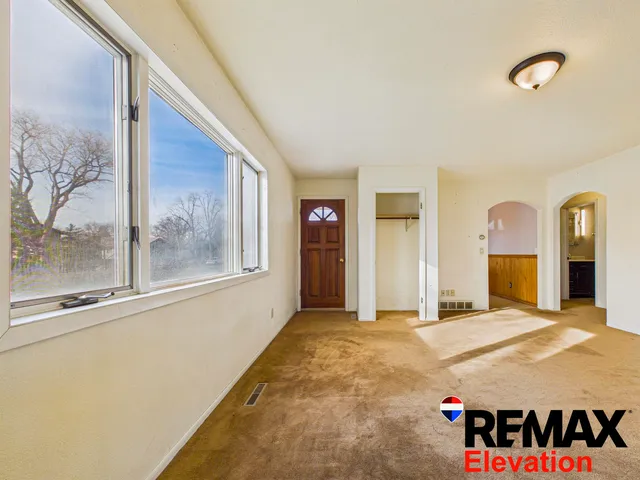 $205,000 | 208 4th Avenue North, Greybull, WY 82426