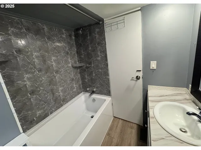 $50,000 | 1215 Southwest 11th Street, Unit 112, Hermiston, OR 97838