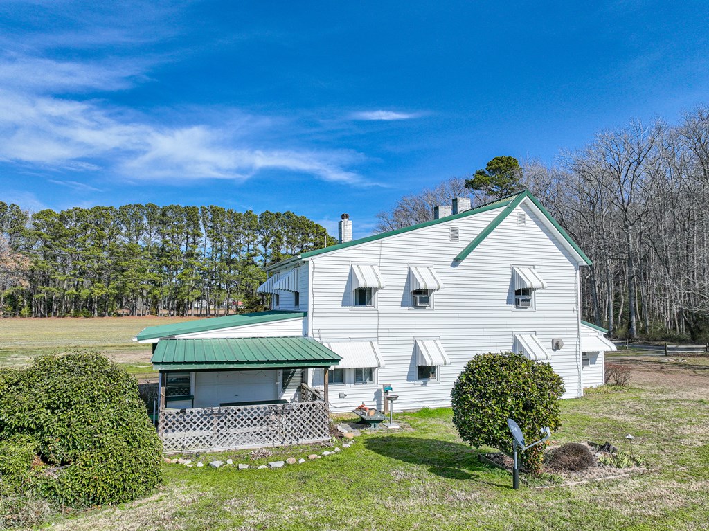 20344 Old County Road Greenbush, VA 23357 - Photo 3 of 32