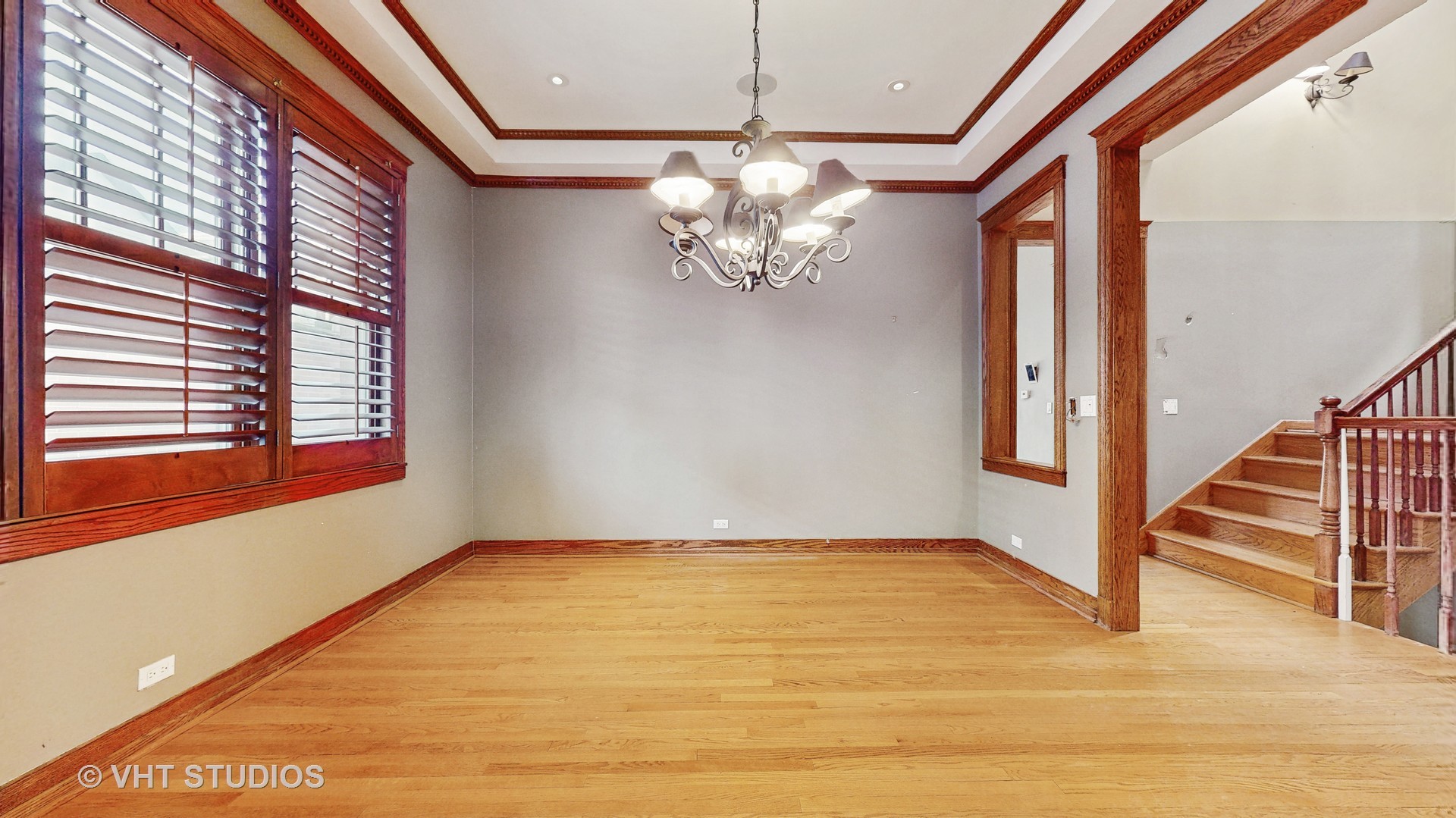 3814 North Janssen Avenue Chicago, IL 60613 - Photo 16 of 56 a view of an empty room with a window