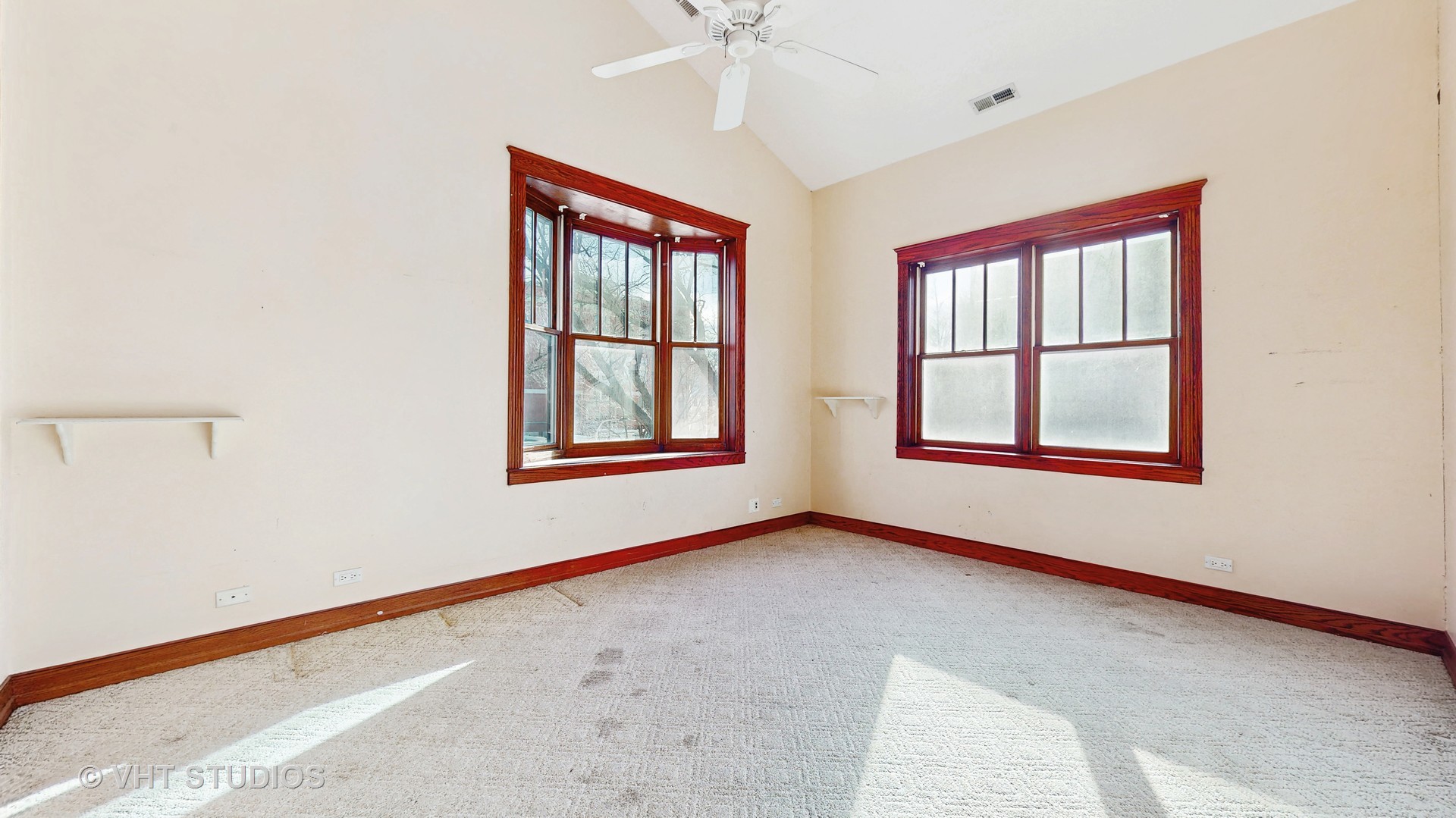 3814 North Janssen Avenue Chicago, IL 60613 - Photo 33 of 56 a view of an empty room with a window