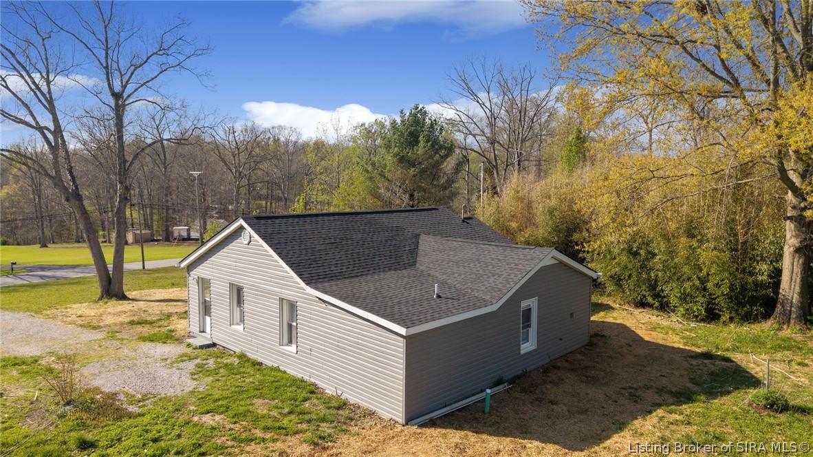 7658 Pekin Road Greenville, IN 47124 - Photo 12 of 56