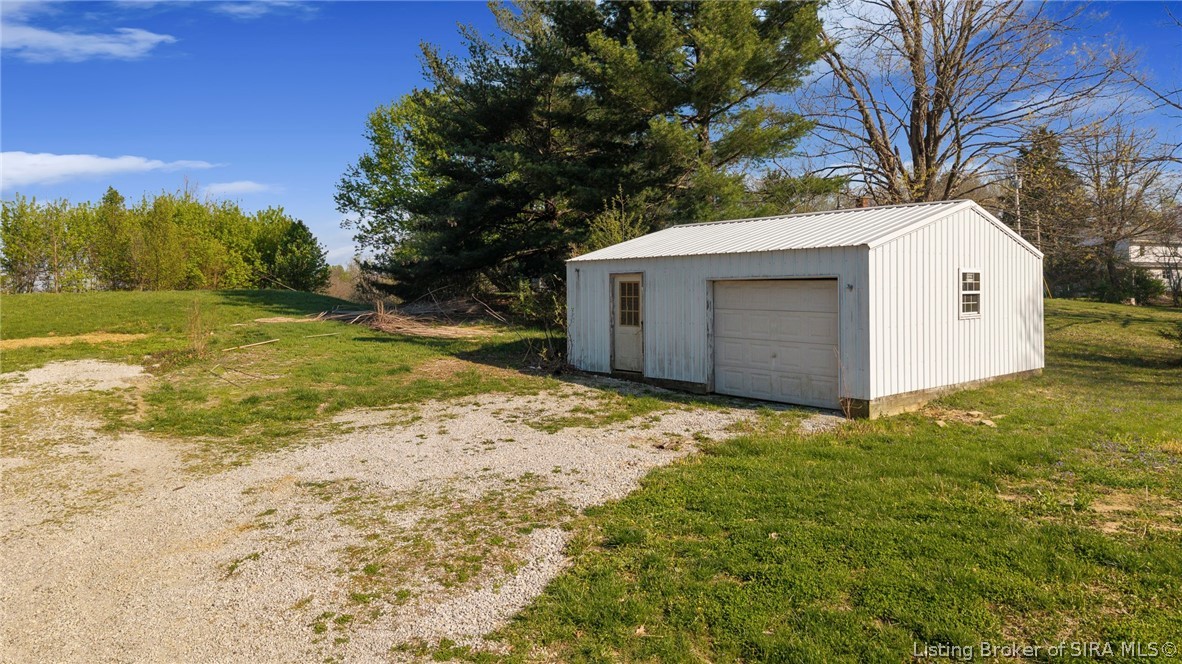7658 Pekin Road Greenville, IN 47124 - Photo 8 of 56
