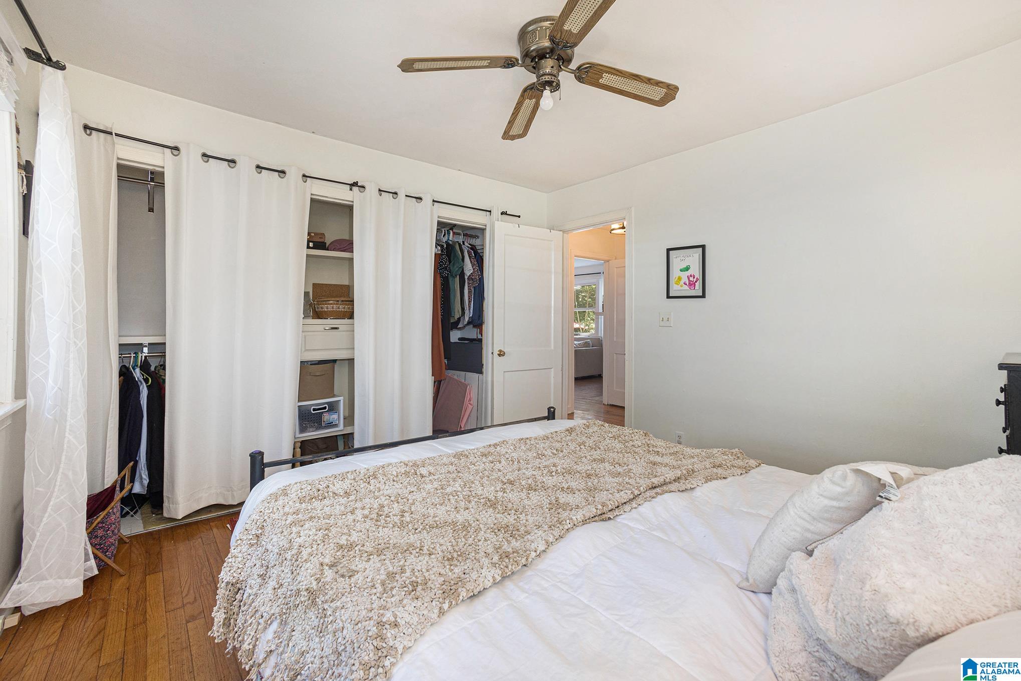 1509 Valley View Drive Birmingham, AL 35209 - Photo 3 of 32