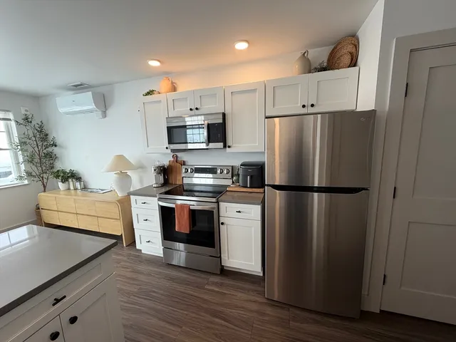 $2,200 | 5 West Dane Street, Unit 10, Beverly, MA 01915