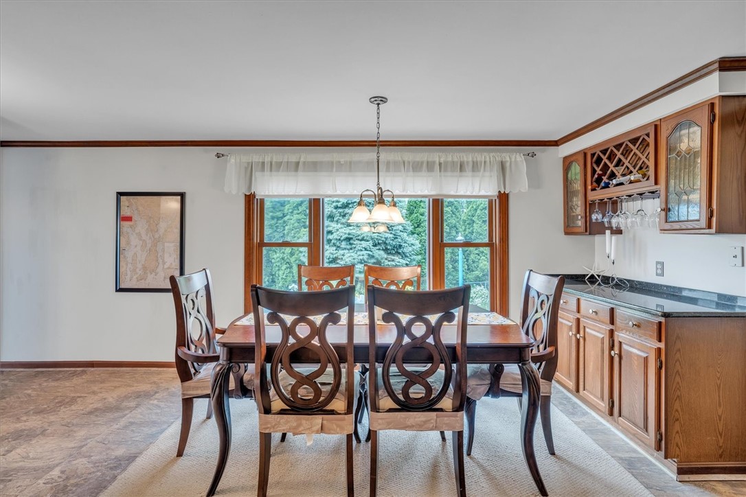 376 Parkside Drive Warwick, RI 02888 - Photo 12 of 41