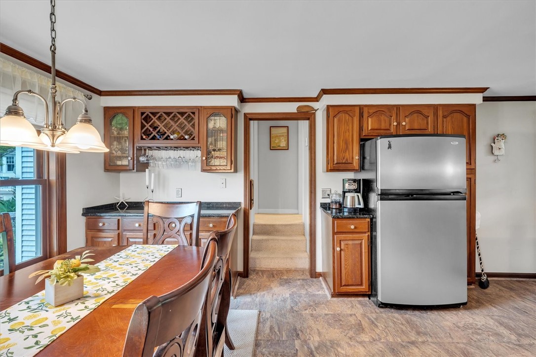 376 Parkside Drive Warwick, RI 02888 - Photo 16 of 41