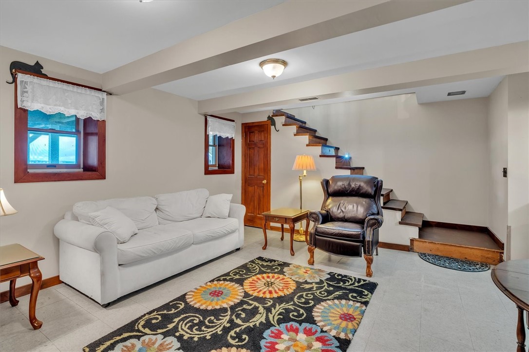 376 Parkside Drive Warwick, RI 02888 - Photo 24 of 41