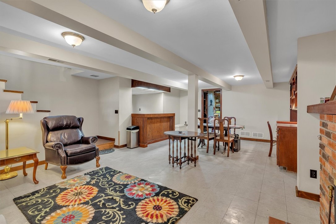 376 Parkside Drive Warwick, RI 02888 - Photo 25 of 41