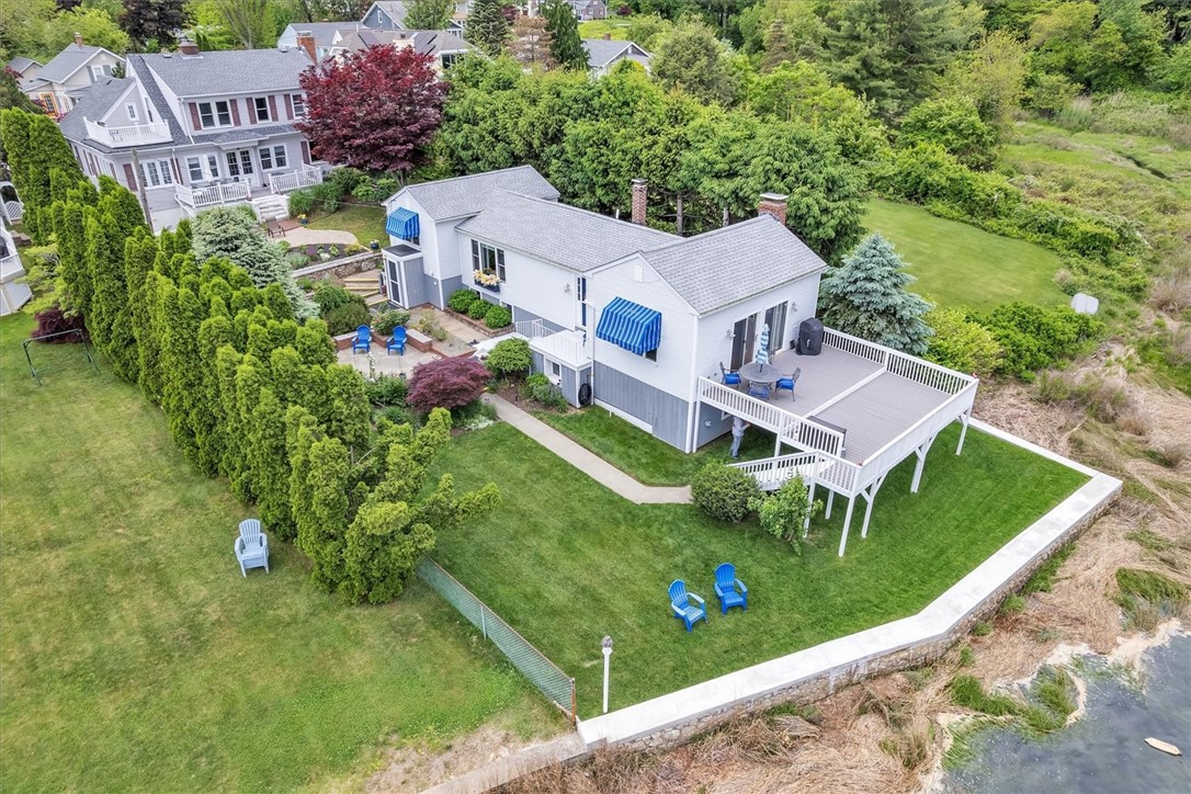 376 Parkside Drive Warwick, RI 02888 - Photo 6 of 41