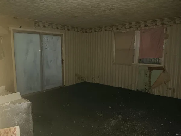 $58,499 | 422 West Turner Street, Bloomfield, IN 47424