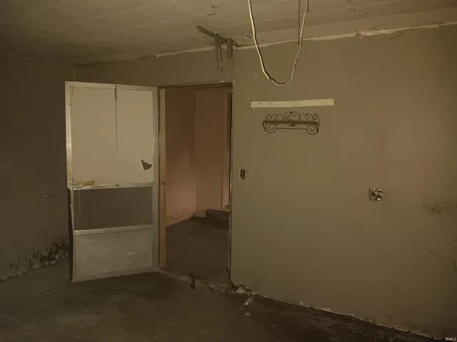 $59,000 | 422 West Turner Street, Bloomfield, IN 47424